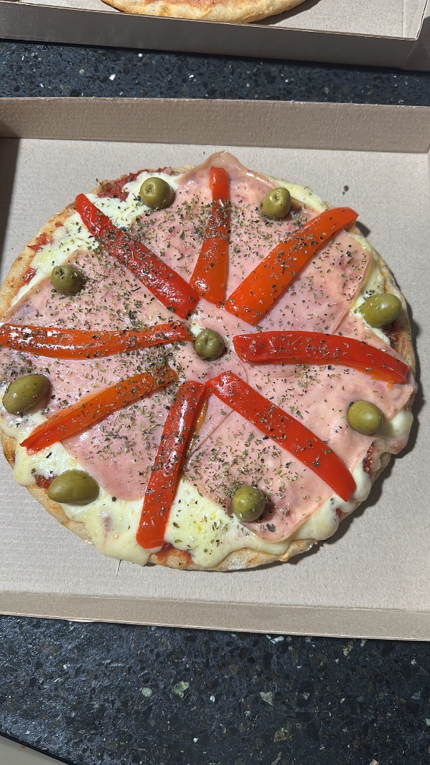 Pizza jamon y morron